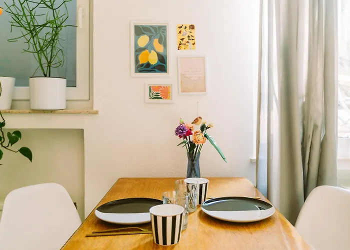 Paradiesvogel - Zentral Gelegenes In Zentrum *